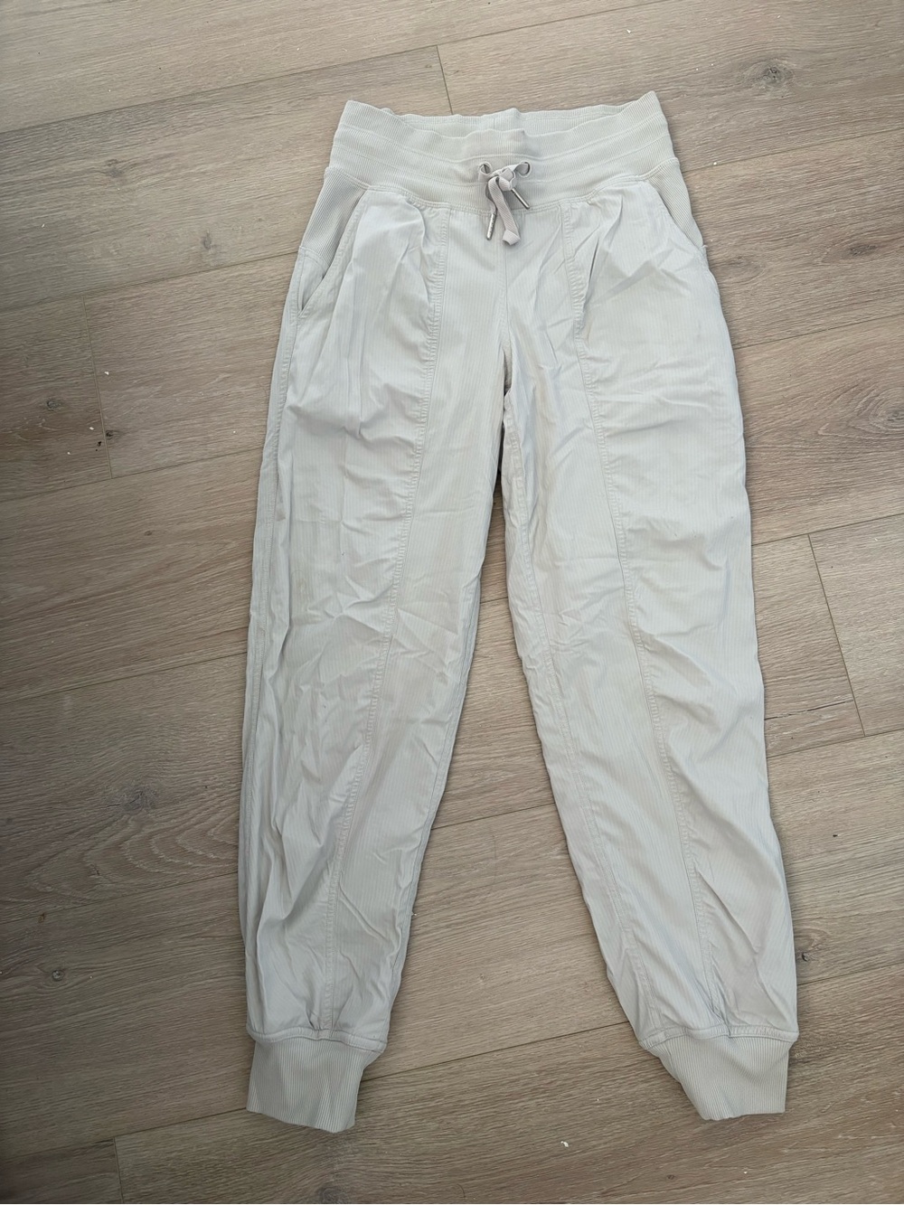 Lululemon Dance studio mid rise jogger 7/8 length Drawstring Knit Waist